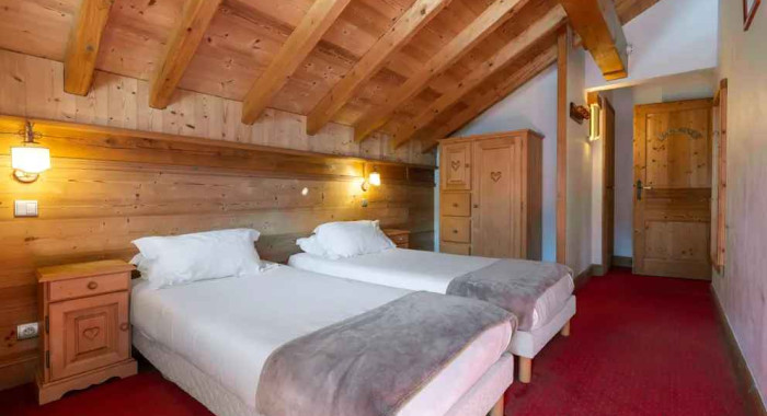 Chalet Oxalys, Meribel ski chalet, image 4